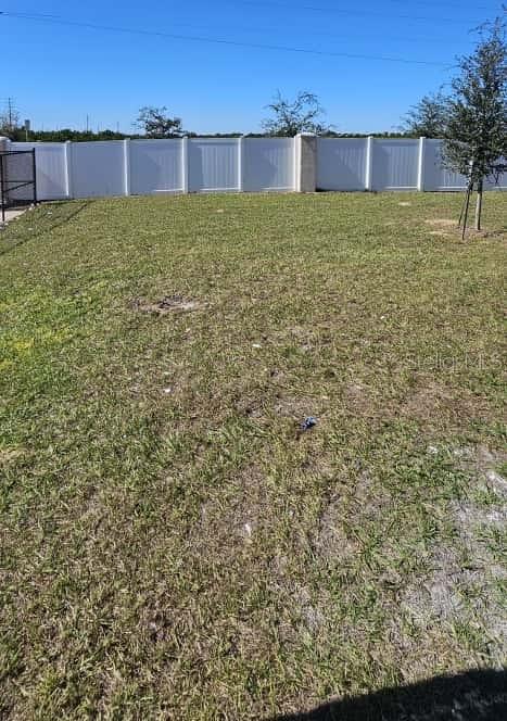 Image 36 of 39 For 548 Hart Lane