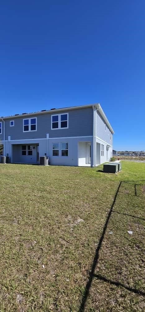 Image 38 of 39 For 548 Hart Lane