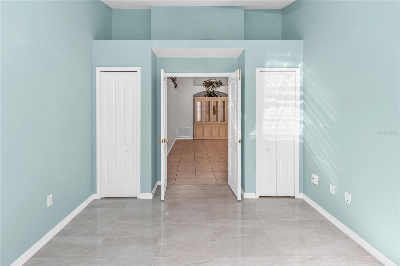 Image 21 of 37 For 6273 Palm Vista Street