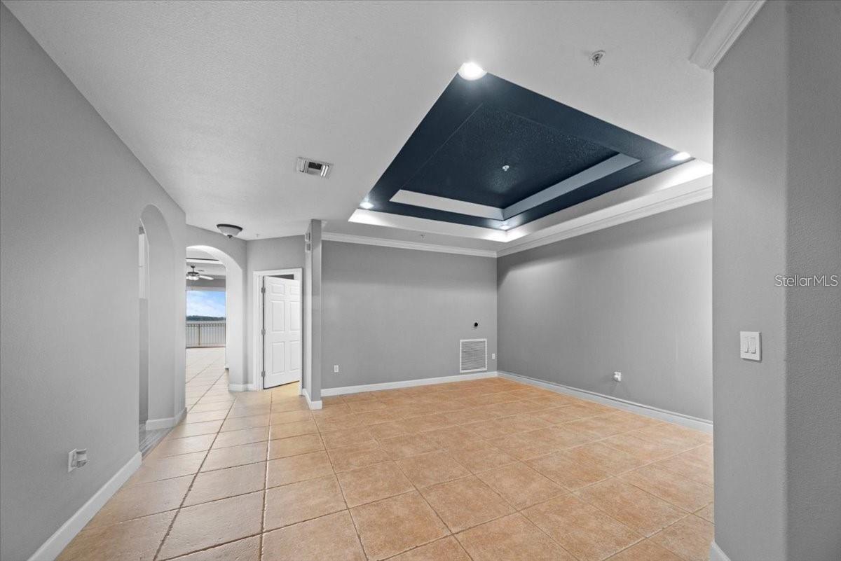 Image 13 of 56 For 8761 The Esplanade  9