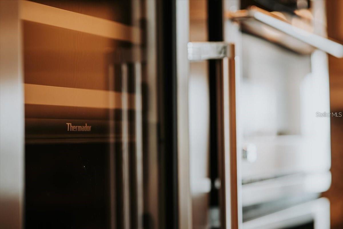 Image 44 of 56 For 8761 The Esplanade  9