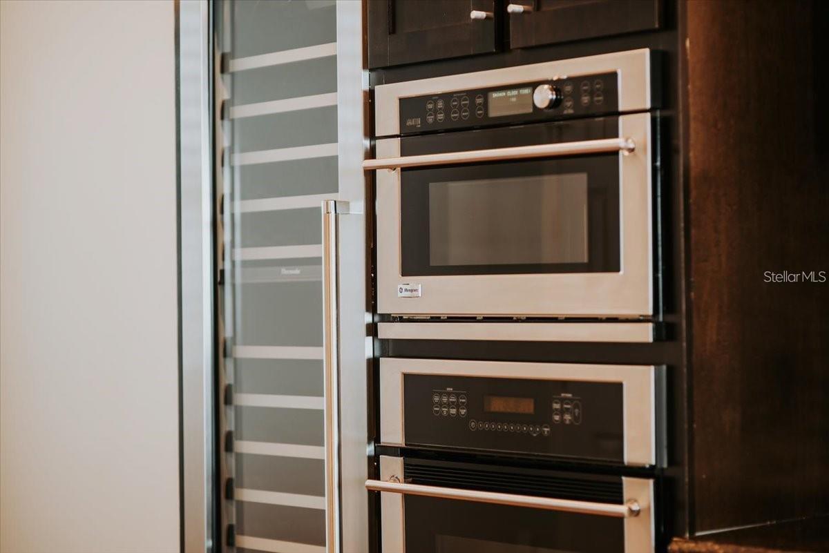 Image 49 of 56 For 8761 The Esplanade  9