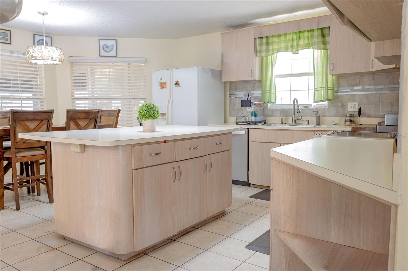 Image 2 of 13 For 6620 Grissom Parkway