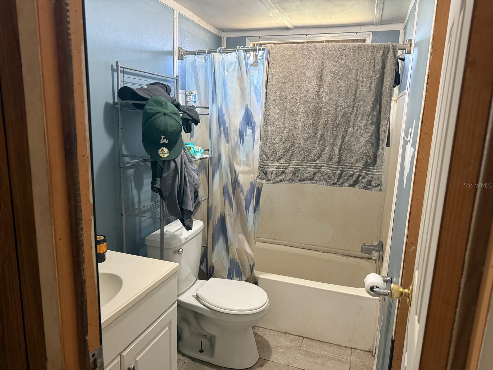 Image 6 of 9 For 836 Cr 481w  