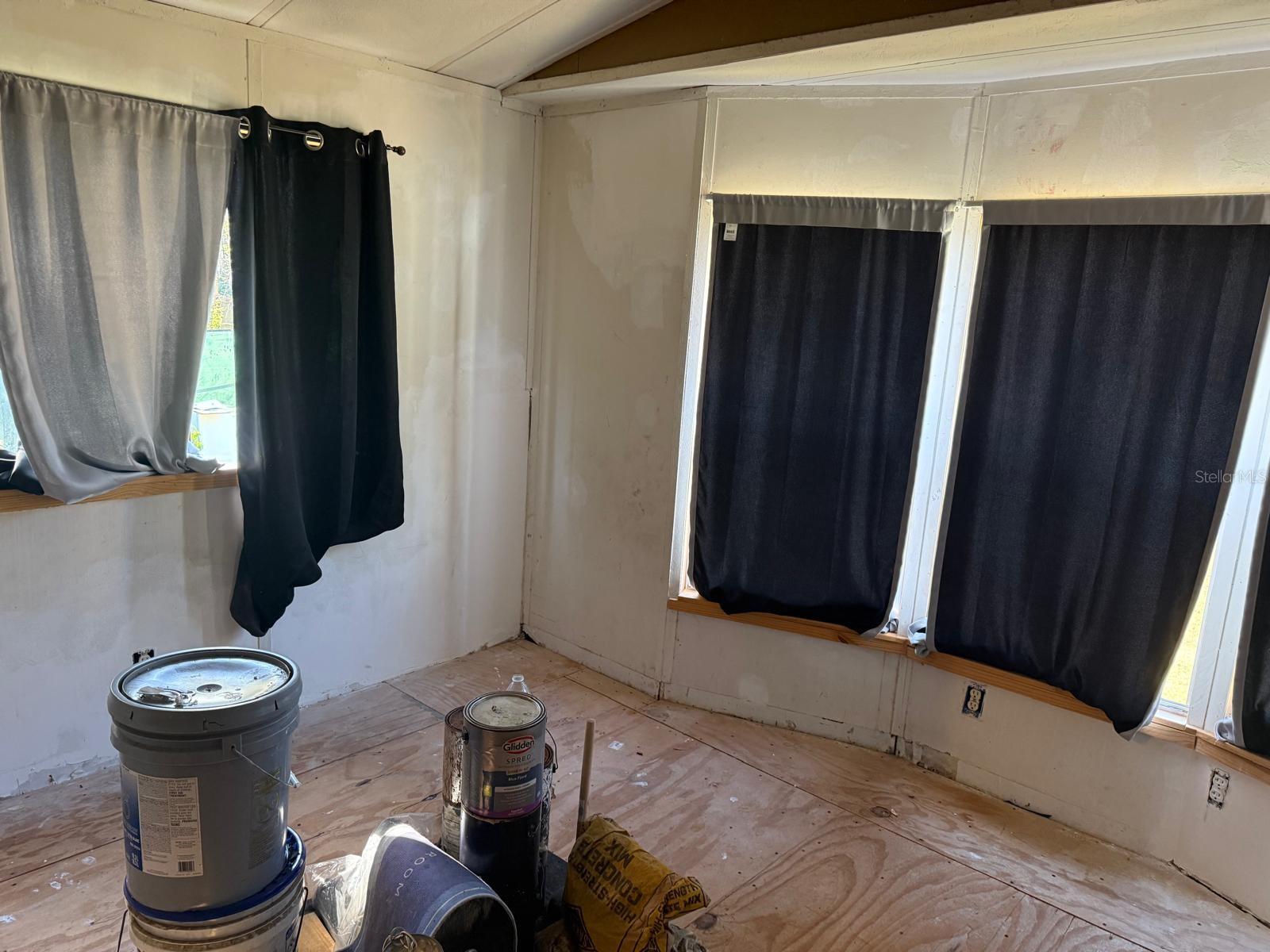 Image 7 of 9 For 836 Cr 481w  