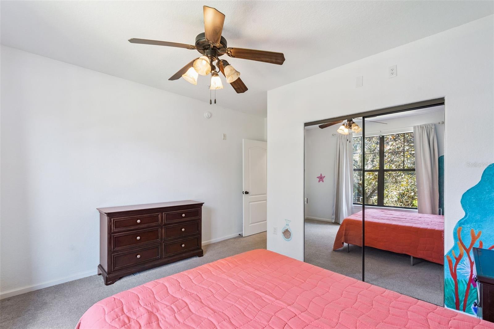 Image 17 of 51 For 904 Charo Parkway 523