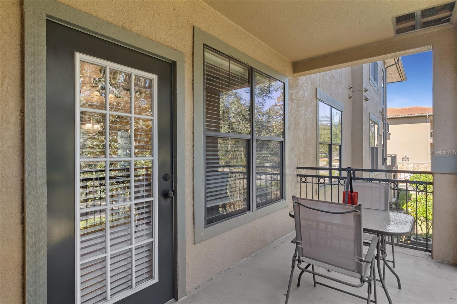 Image 30 of 51 For 904 Charo Parkway 523