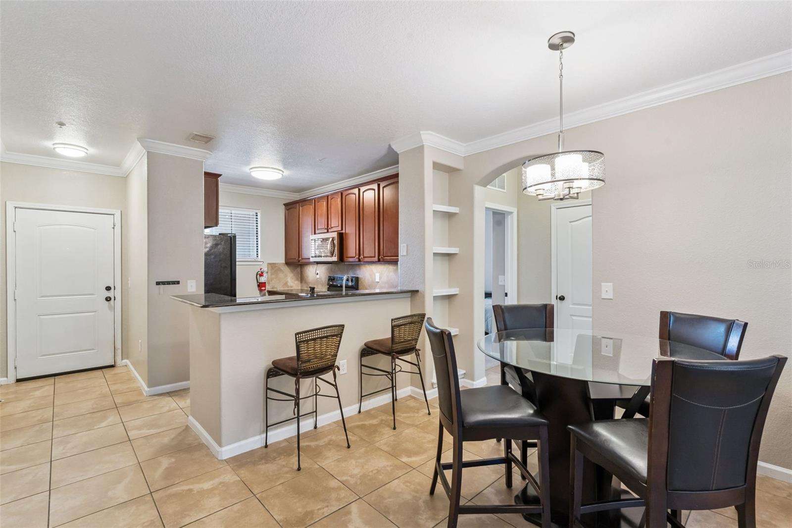 Image 6 of 51 For 904 Charo Parkway 523