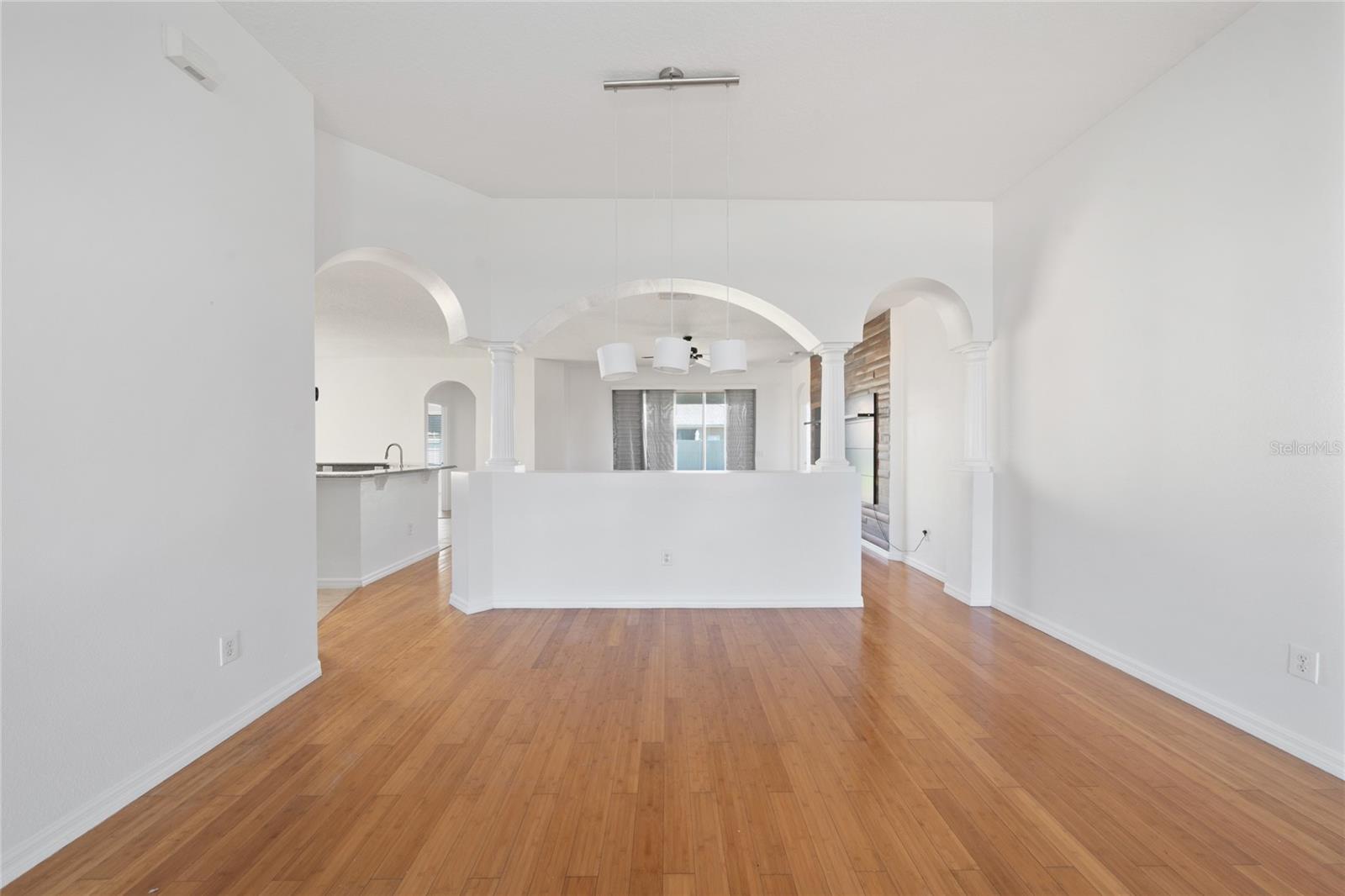 Image 21 of 52 For 4533 Caladium Court