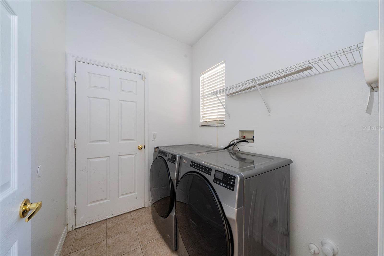 Image 22 of 52 For 4533 Caladium Court