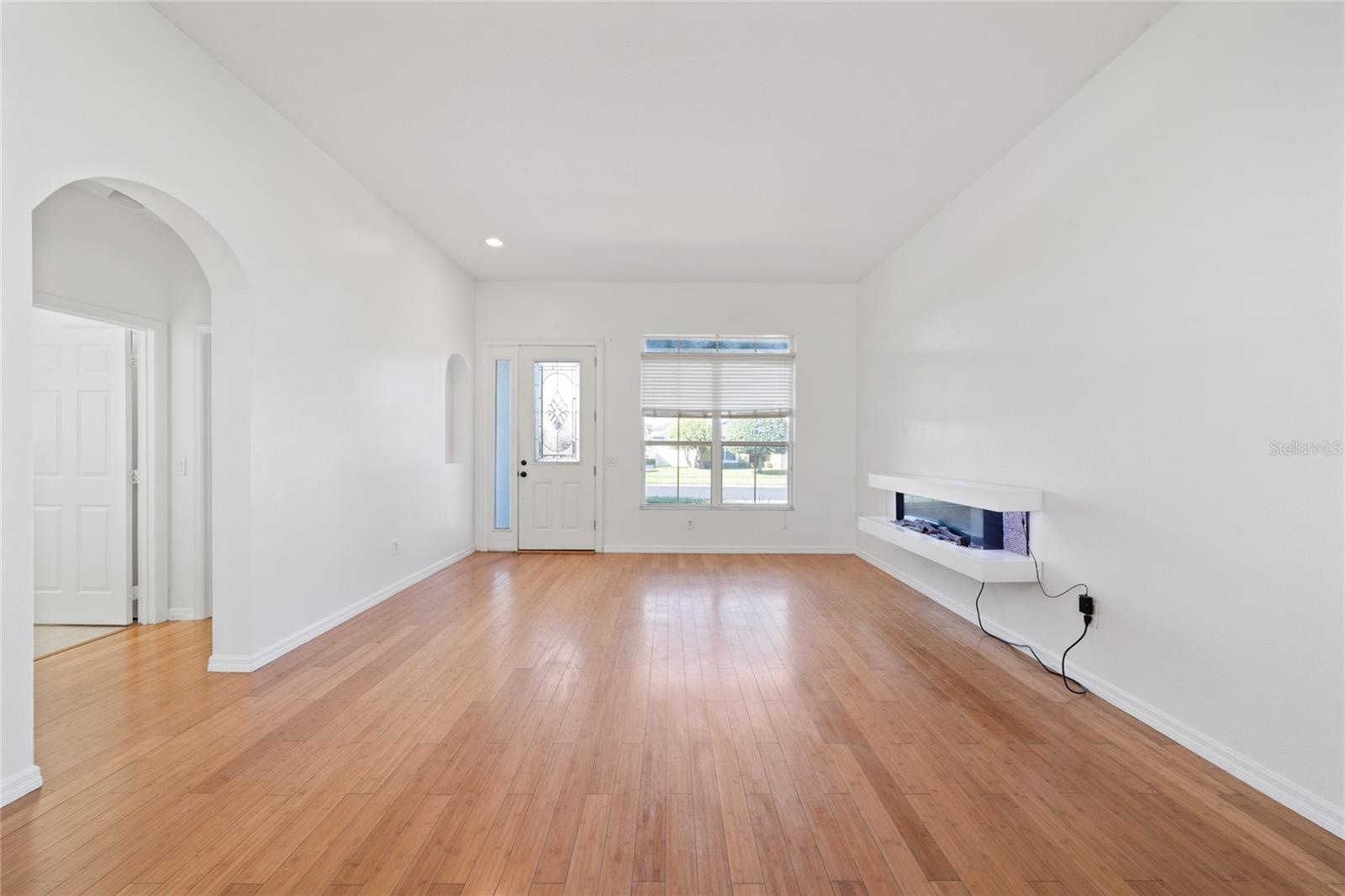 Image 7 of 52 For 4533 Caladium Court