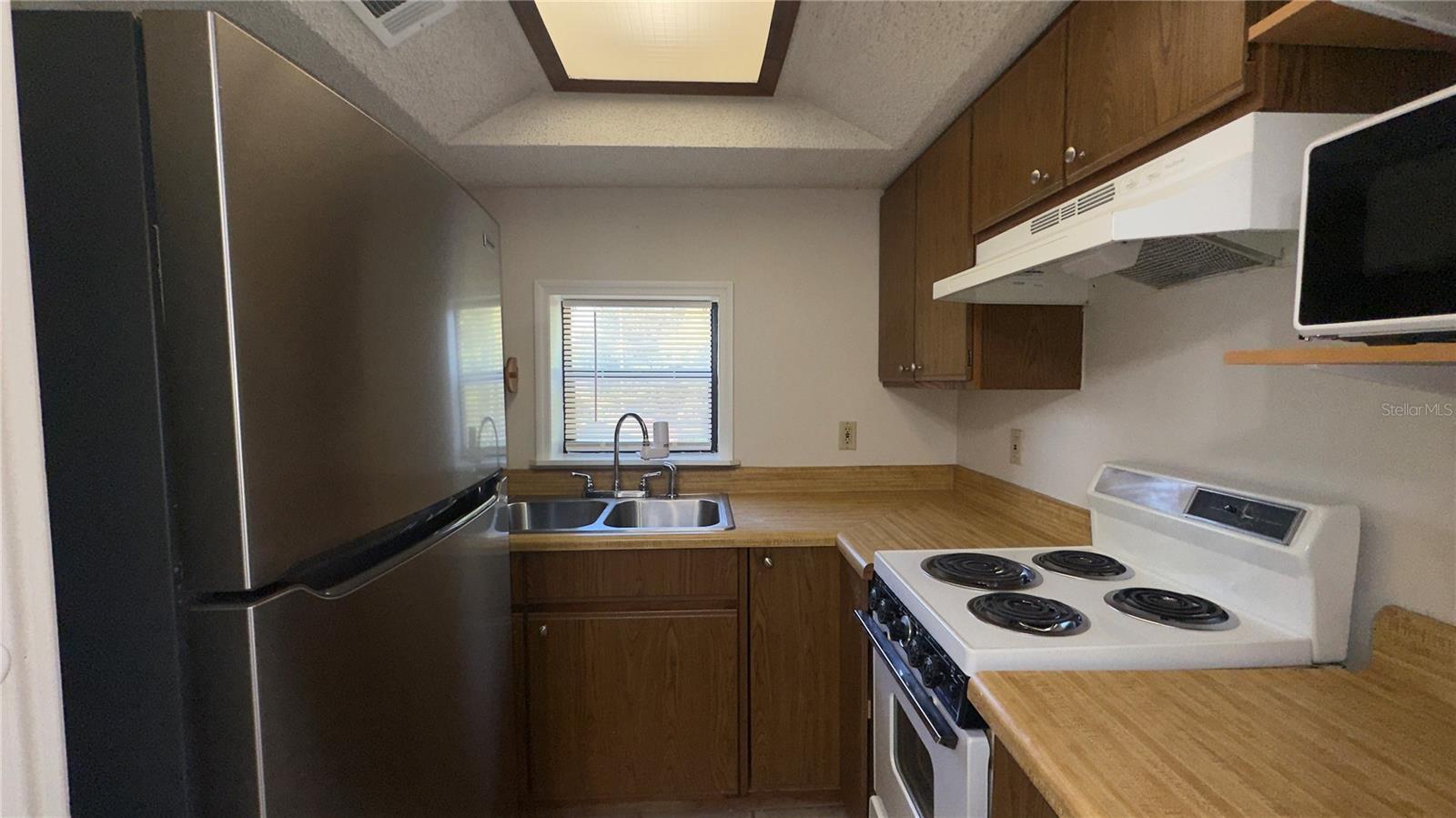 Image 9 of 15 For 616 Massachusetts Avenue A