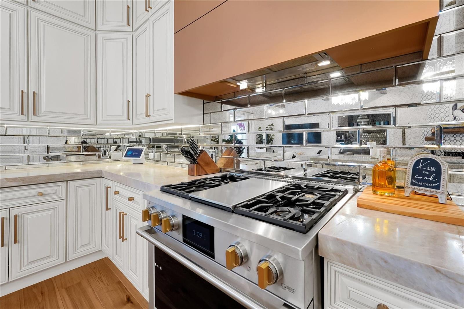 Image 13 of 87 For 81 Oakdale Street