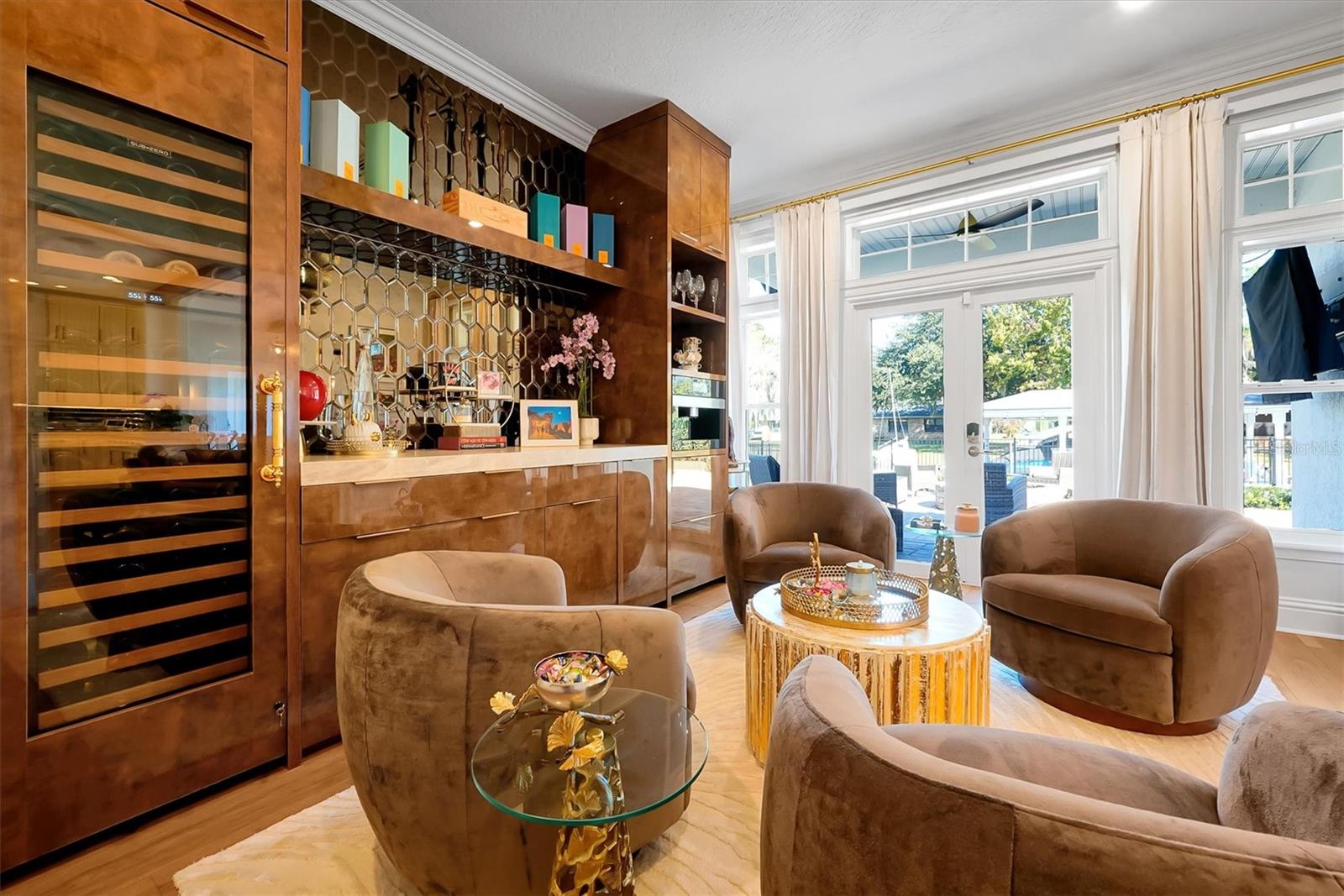 Image 25 of 87 For 81 Oakdale Street