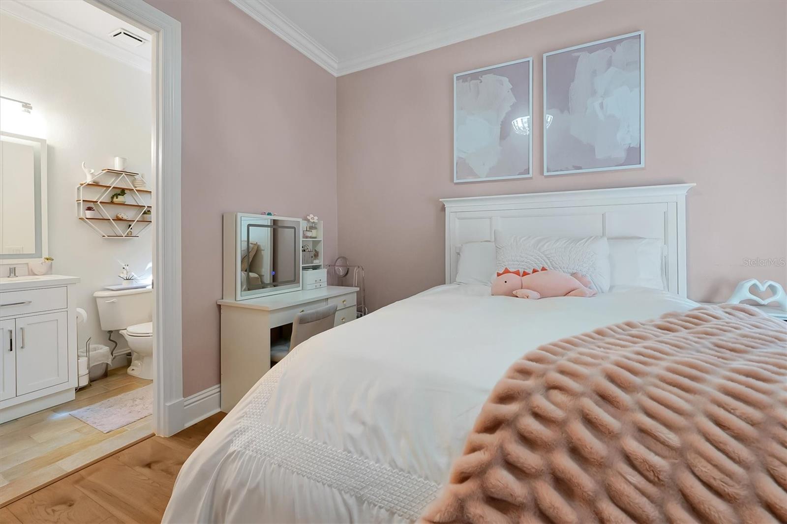 Image 37 of 87 For 81 Oakdale Street