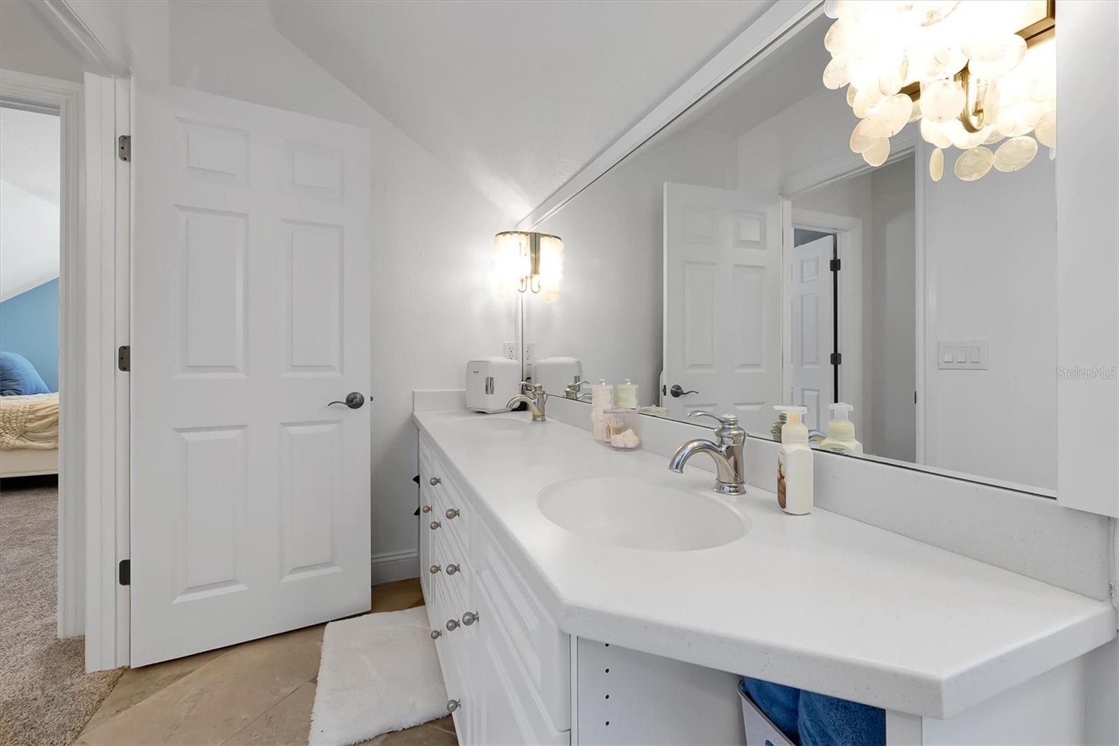 Image 47 of 87 For 81 Oakdale Street