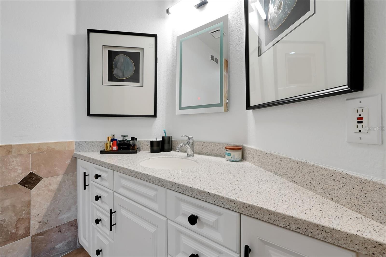 Image 51 of 87 For 81 Oakdale Street