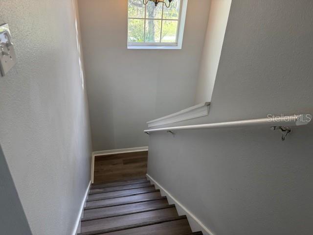 Image 10 of 22 For 1803 Royal Ridge Drive