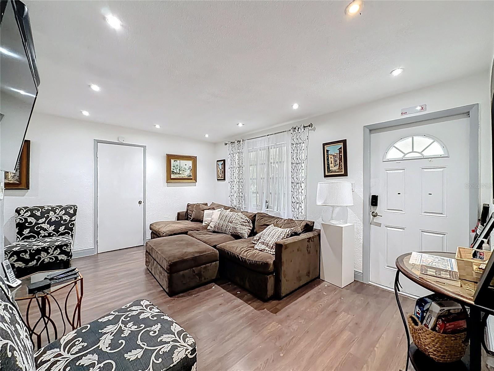 Image 3 of 63 For 200 9th Avenue 1-2