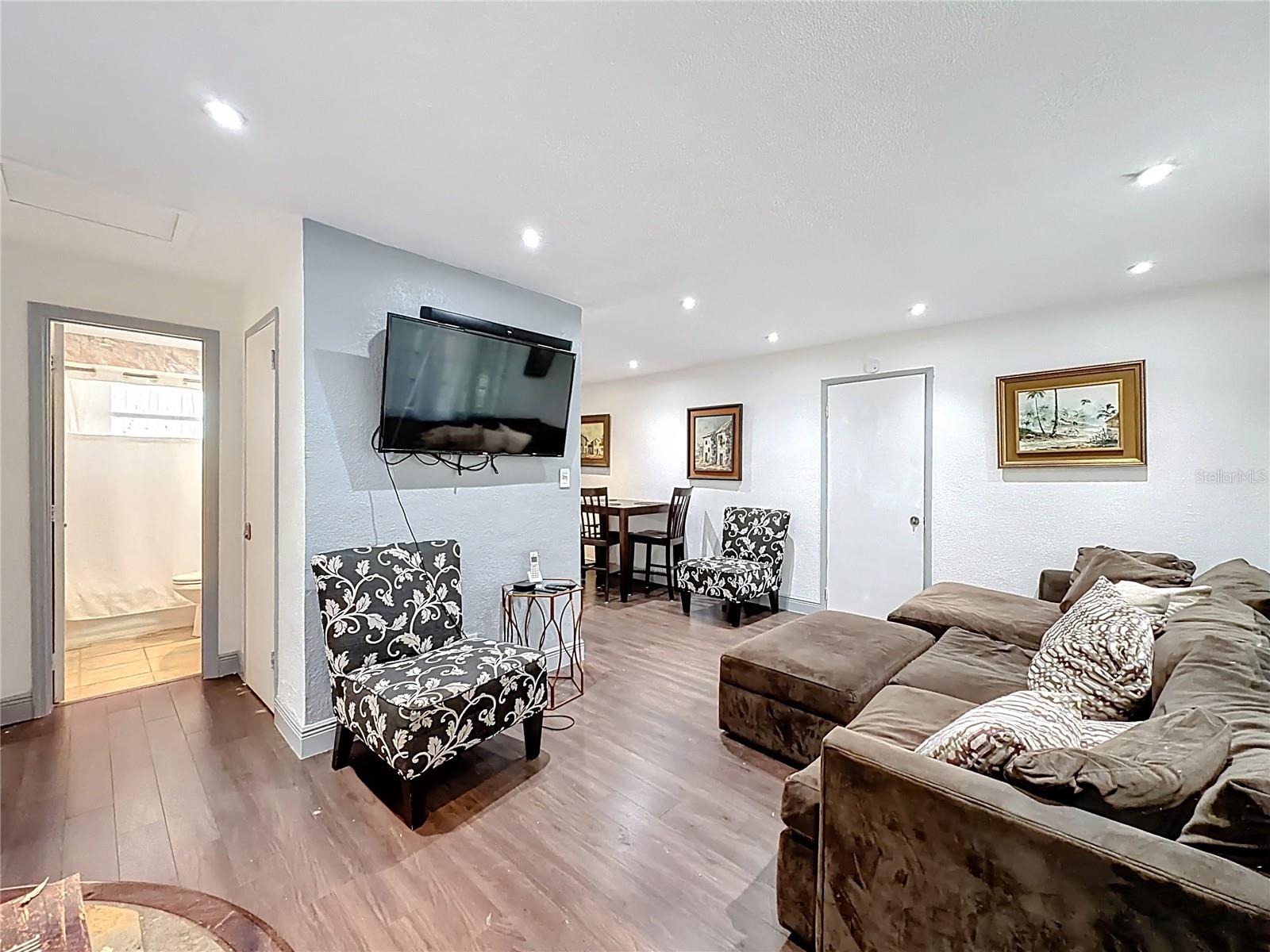 Image 40 of 63 For 200 9th Avenue 1-2