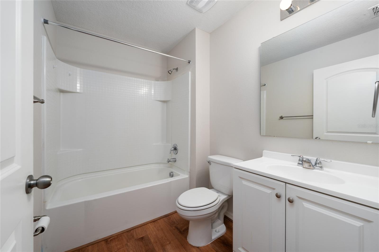 Image 15 of 33 For 282 Fig Court