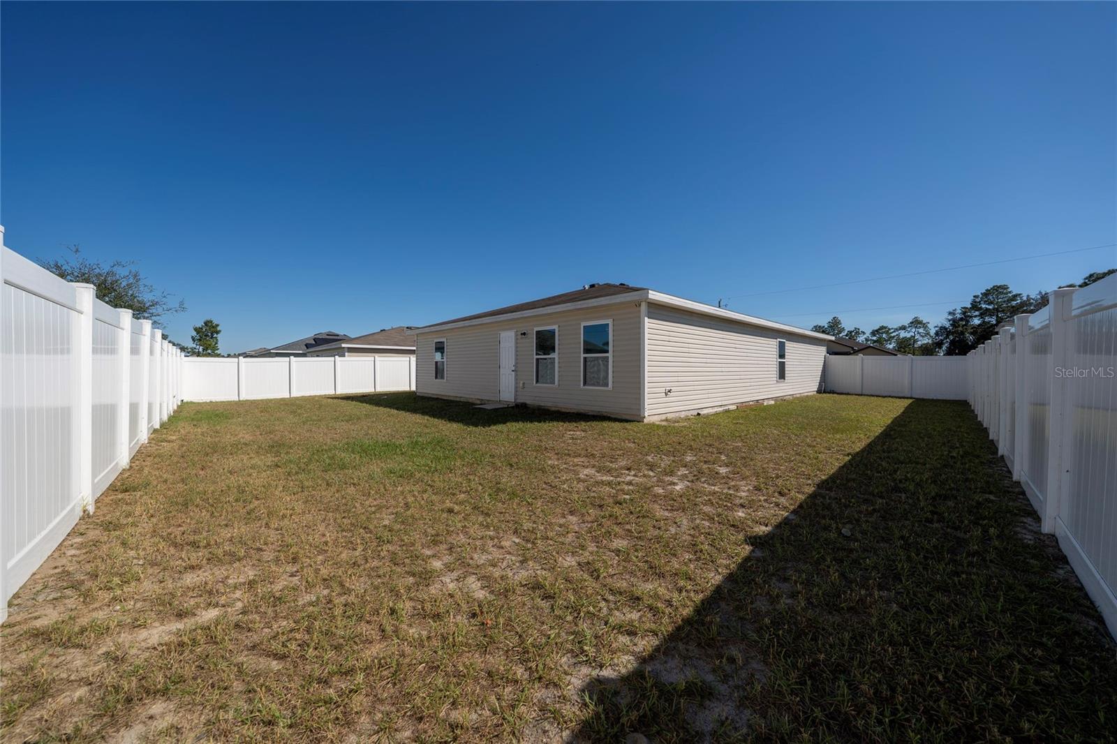 Image 24 of 33 For 282 Fig Court