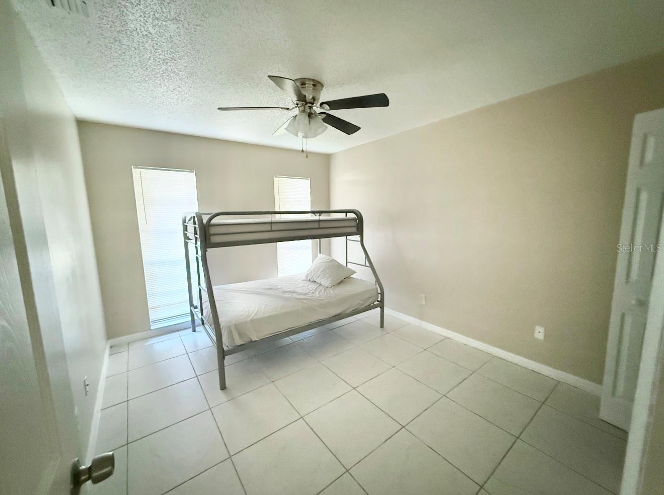 Image 11 of 19 For 810 Royal Palm Drive