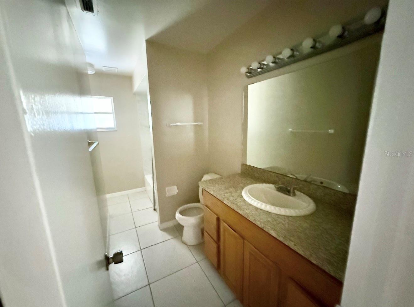 Image 13 of 19 For 810 Royal Palm Drive