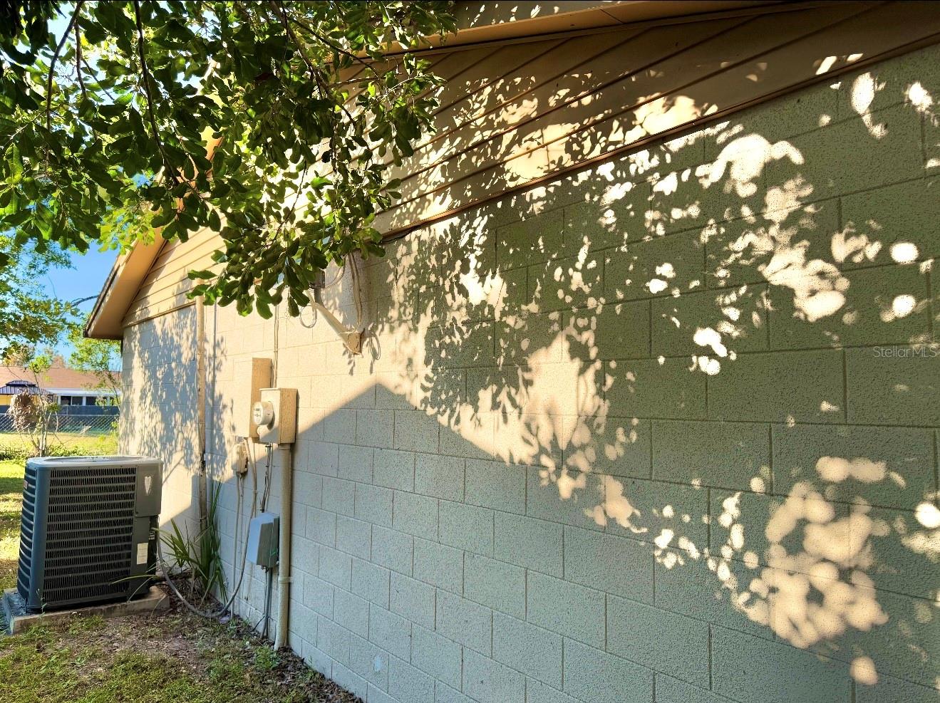 Image 16 of 19 For 810 Royal Palm Drive