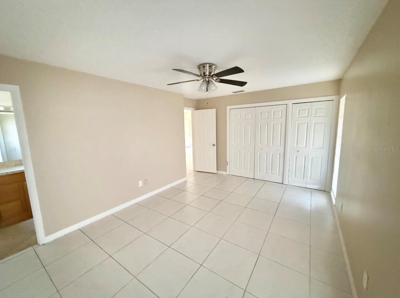 Image 7 of 19 For 810 Royal Palm Drive