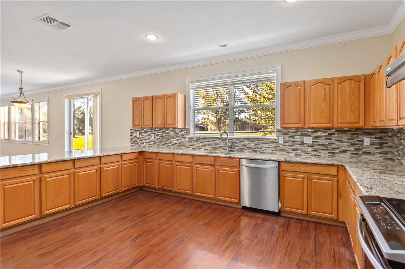 Image 21 of 62 For 10408 Chorlton Circle