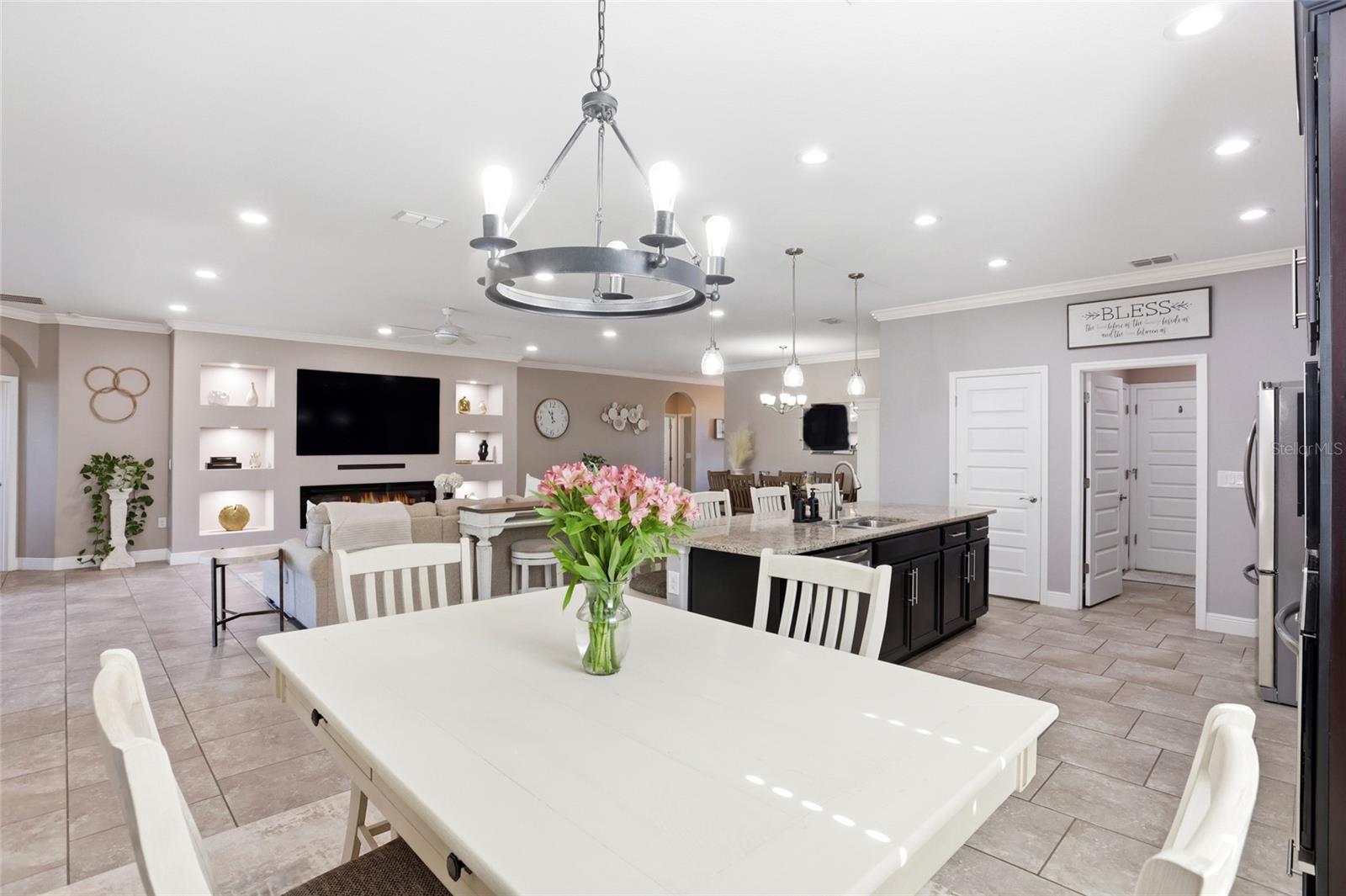 Image 18 of 55 For 1608 Nina Drive