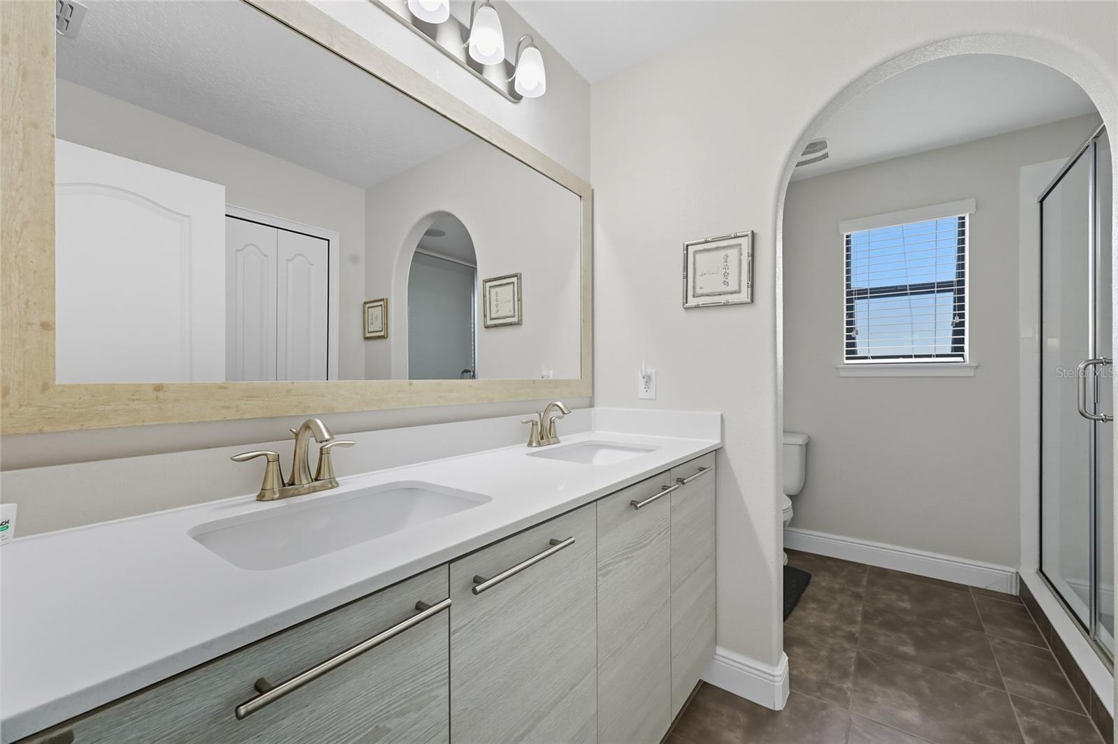 Image 9 of 18 For 190 Kenny Boulevard