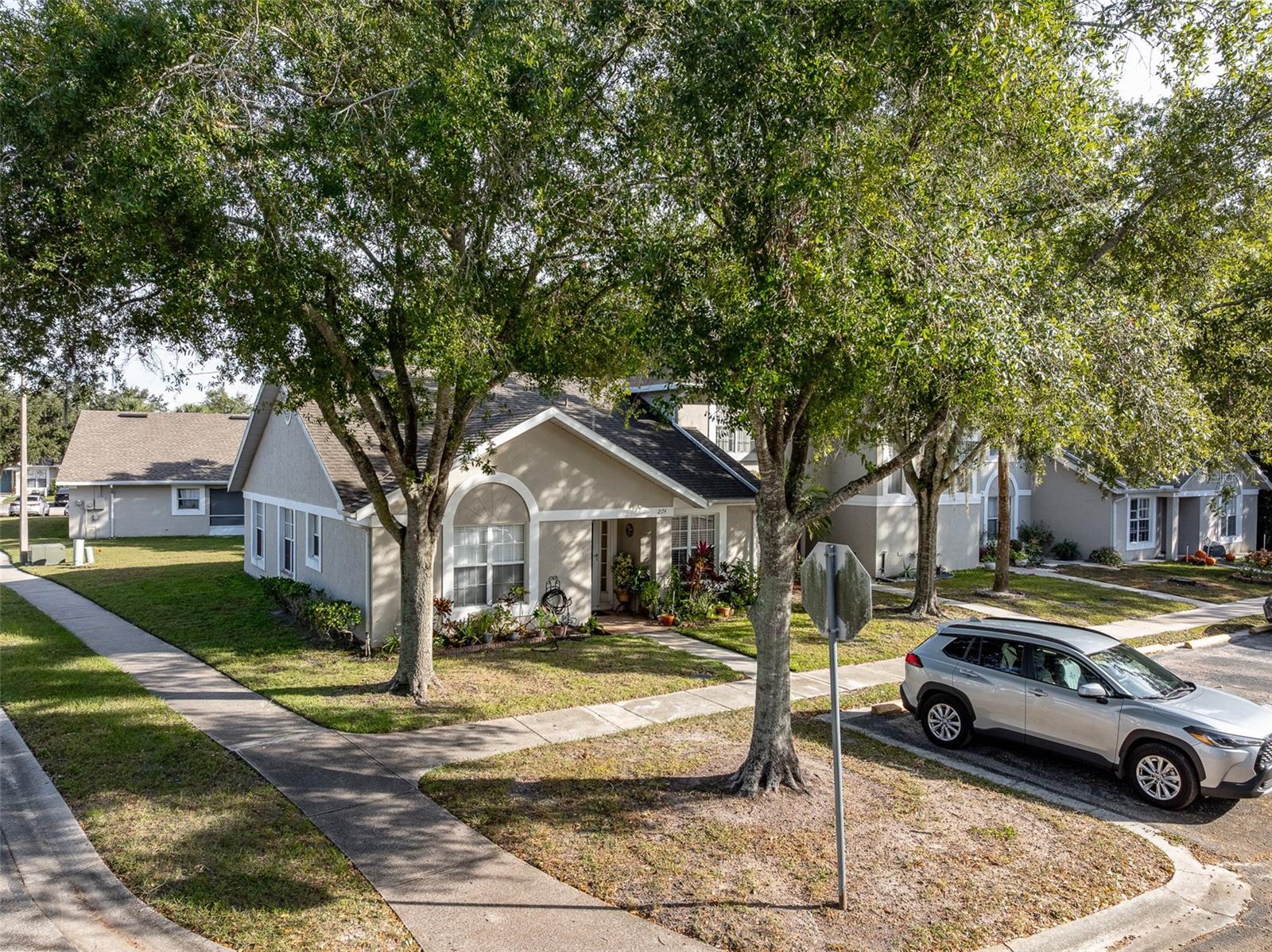 Image 26 of 34 For 2174 Cypress Bay Boulevard