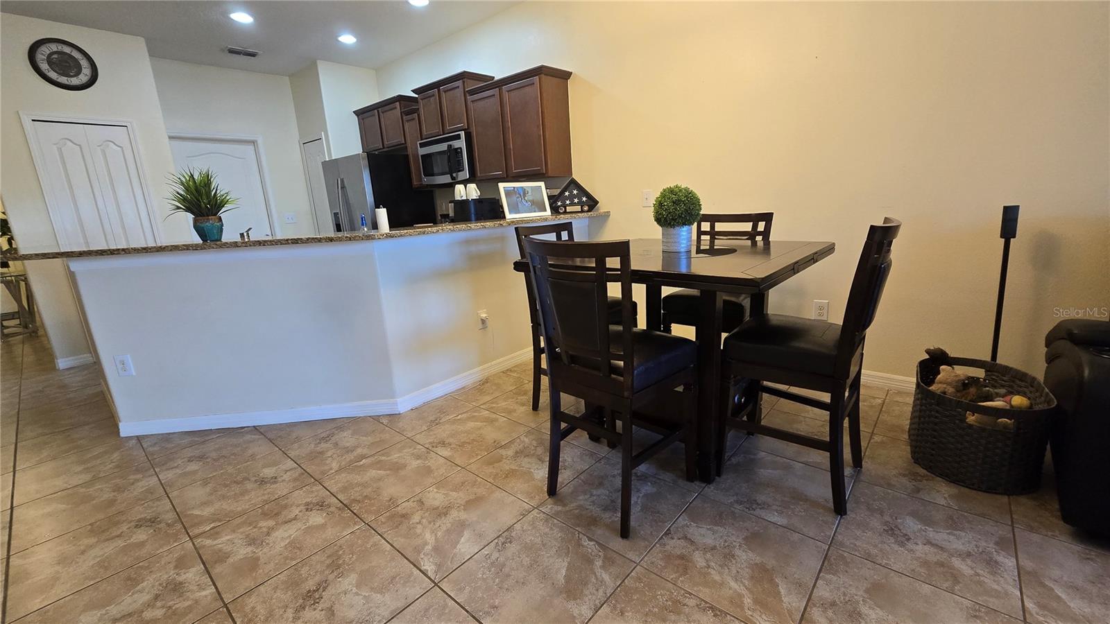 Image 11 of 35 For 4085 Shade Tree Lane