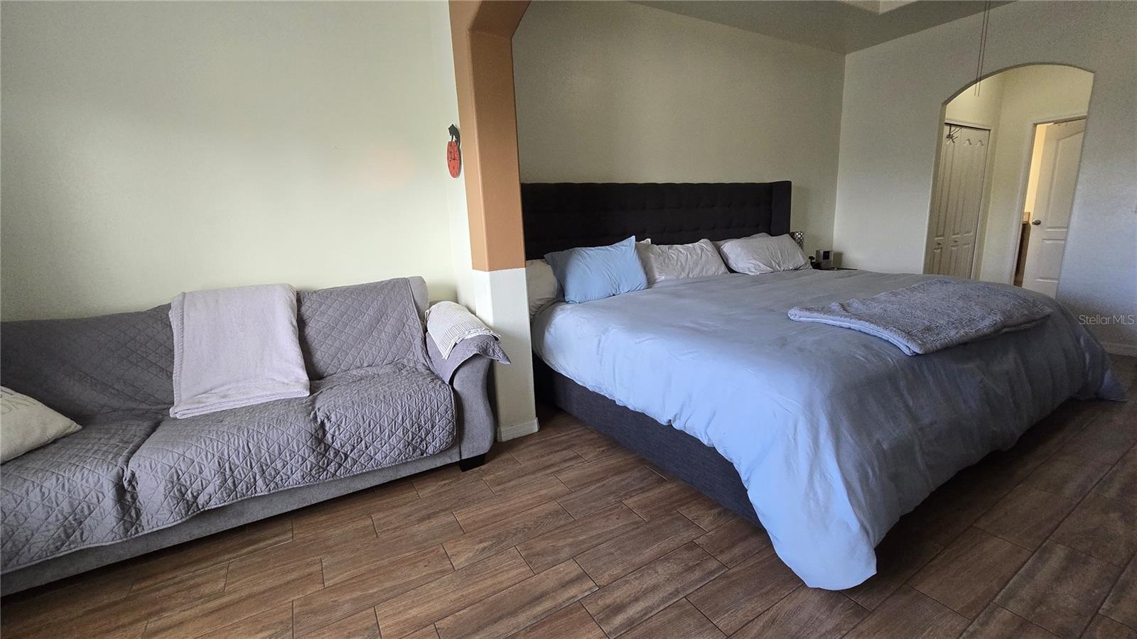 Image 16 of 35 For 4085 Shade Tree Lane