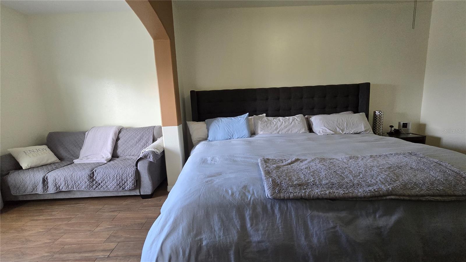 Image 18 of 35 For 4085 Shade Tree Lane