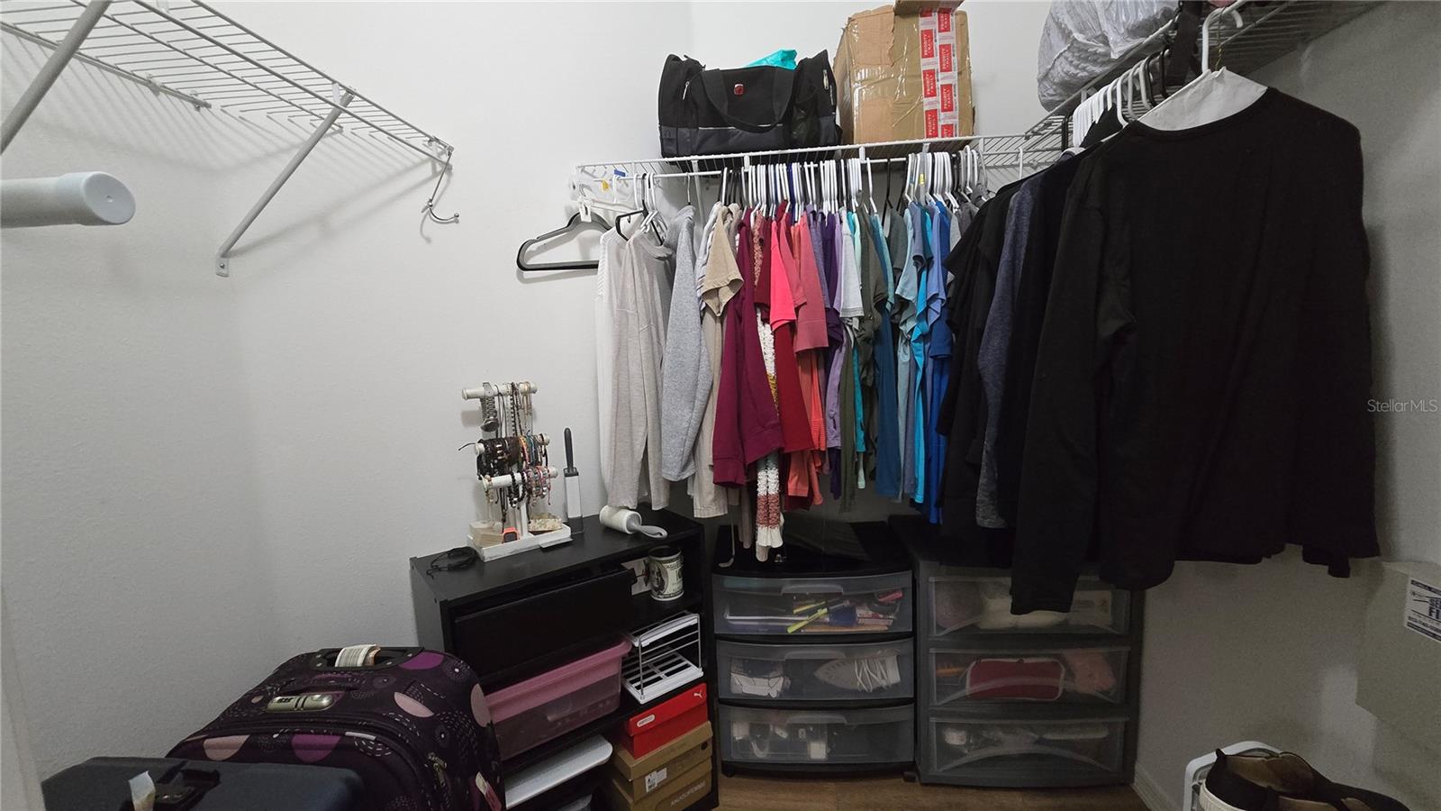 Image 20 of 35 For 4085 Shade Tree Lane