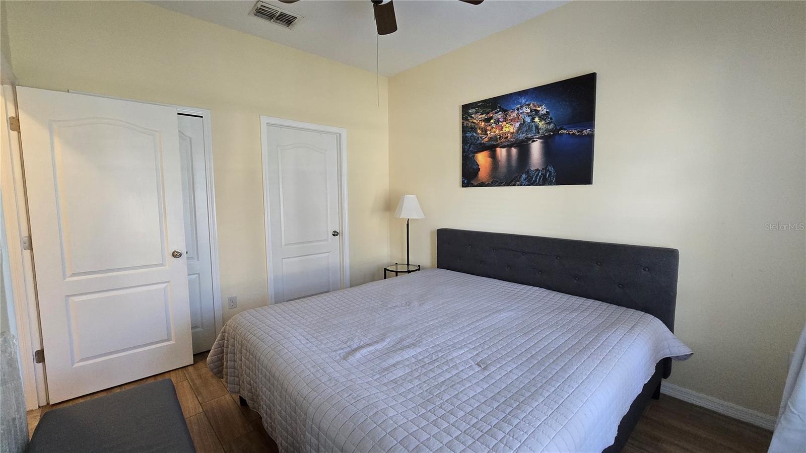 Image 24 of 35 For 4085 Shade Tree Lane