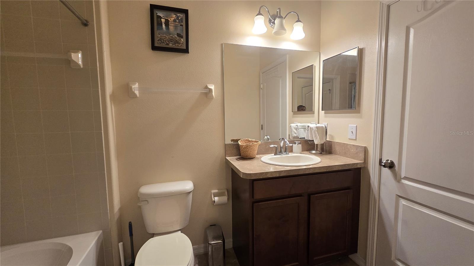 Image 27 of 35 For 4085 Shade Tree Lane