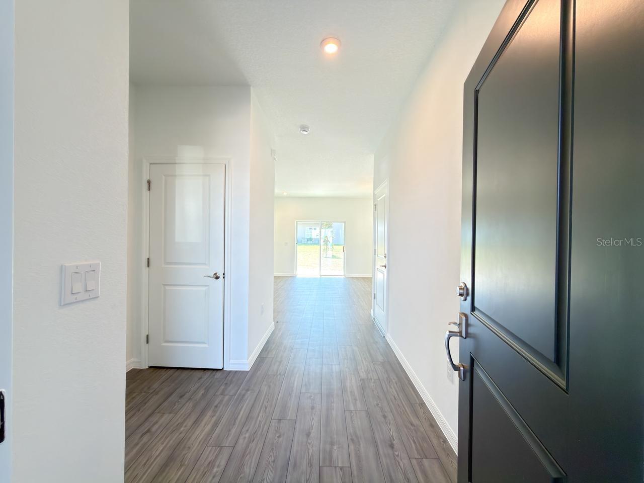 Image 10 of 57 For 1327 Normandy Dr