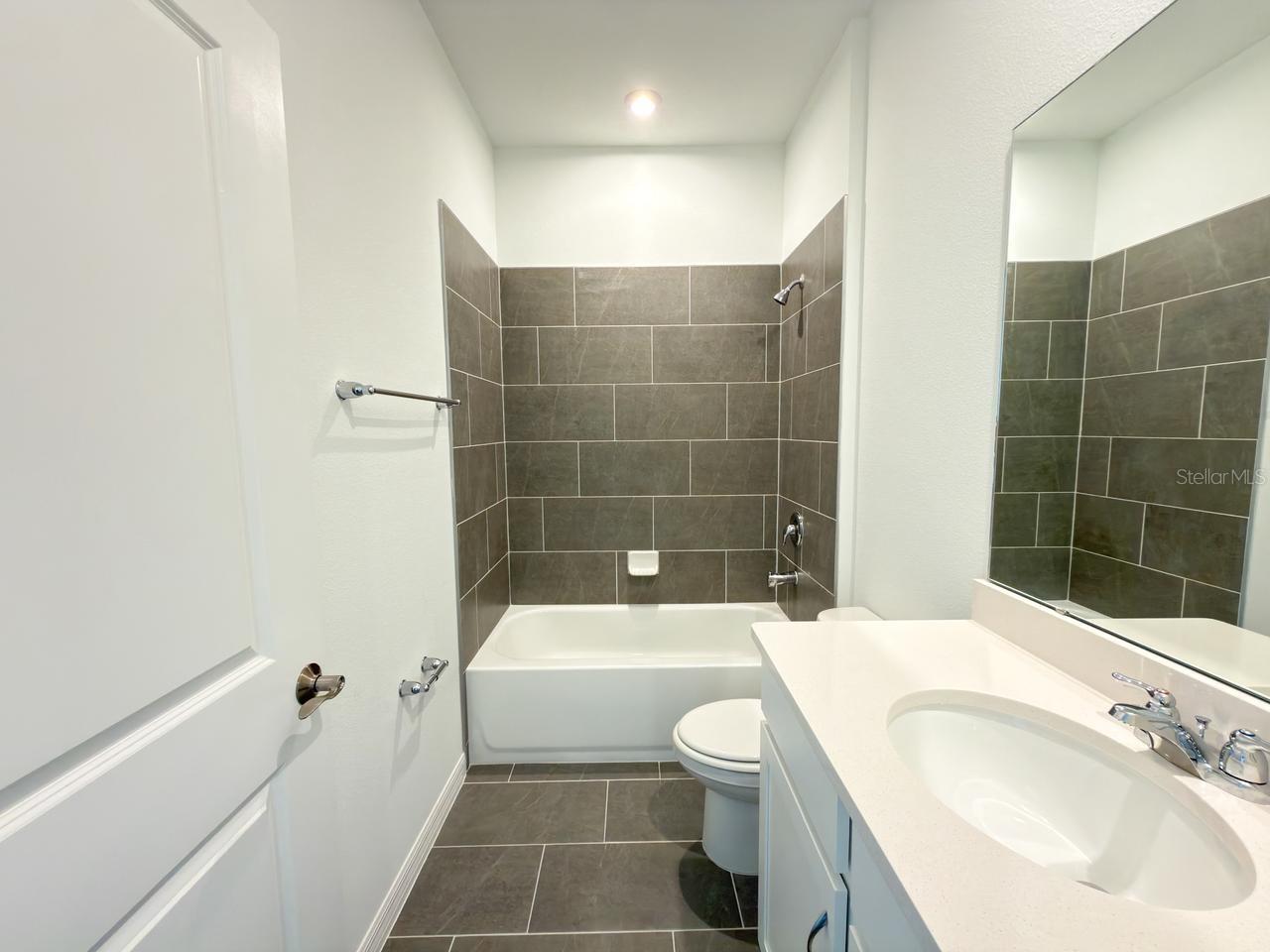 Image 13 of 57 For 1327 Normandy Dr