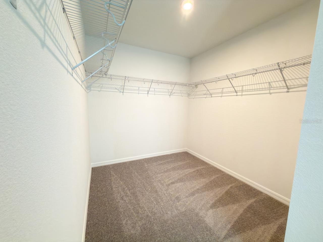 Image 24 of 57 For 1327 Normandy Dr