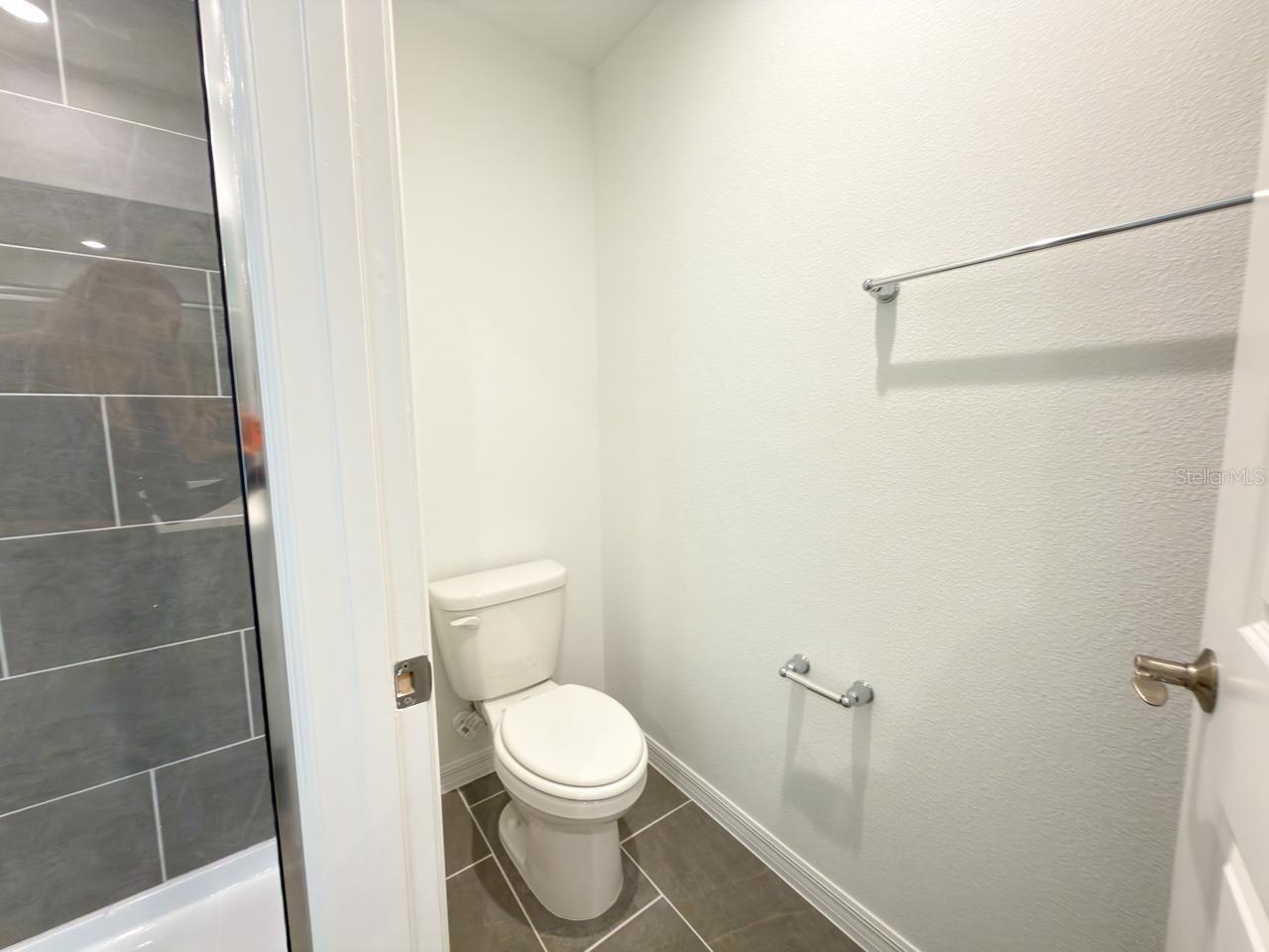 Image 29 of 57 For 1327 Normandy Dr