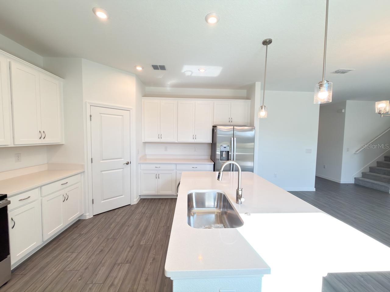 Image 4 of 57 For 1327 Normandy Dr