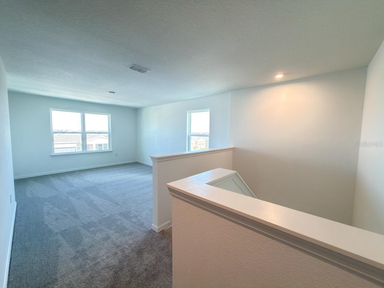 Image 40 of 57 For 1327 Normandy Dr