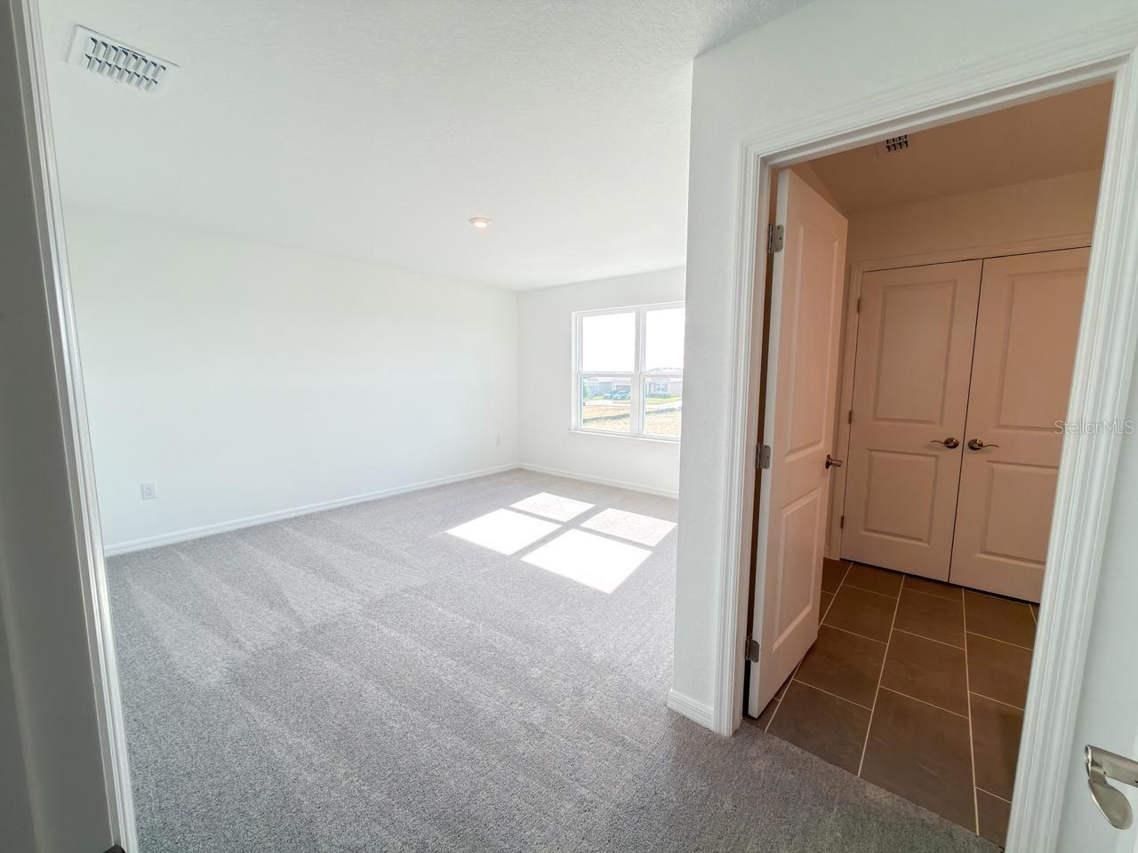 Image 44 of 57 For 1327 Normandy Dr