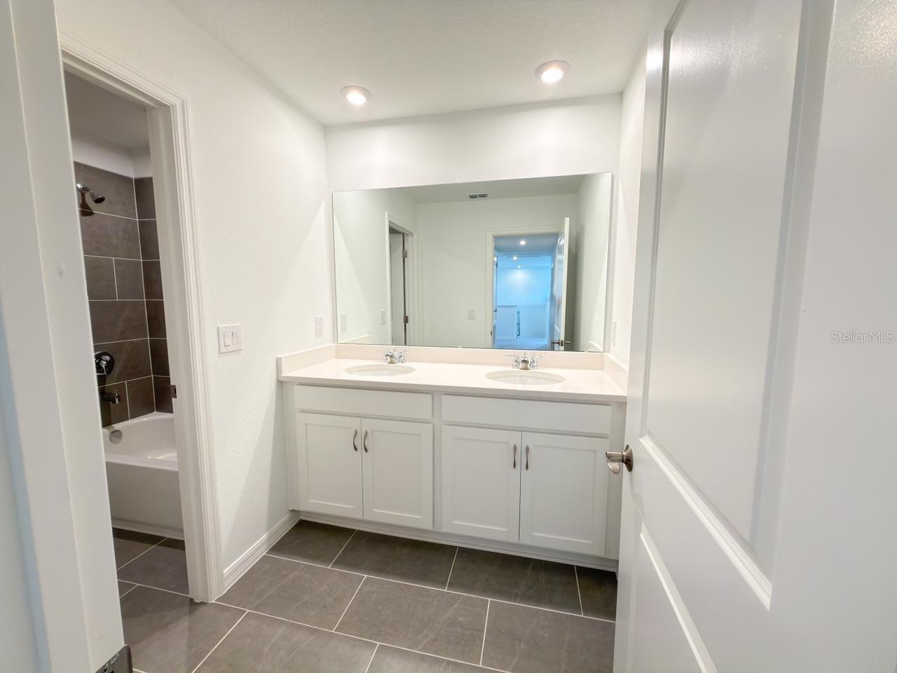 Image 53 of 57 For 1327 Normandy Dr