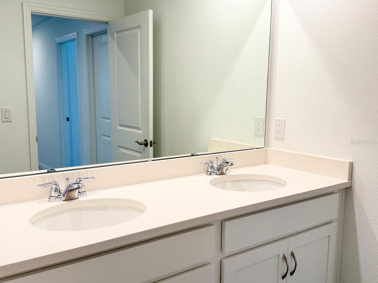 Image 54 of 57 For 1327 Normandy Dr