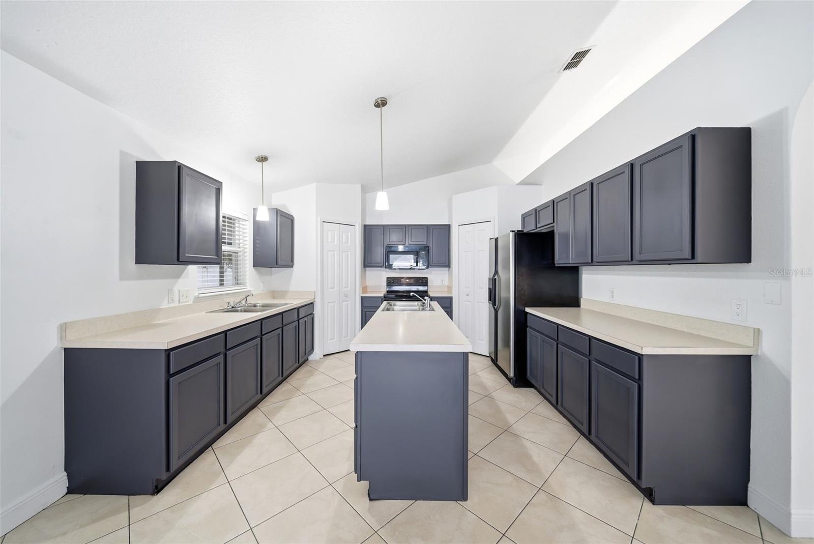 Image 16 of 37 For 5287 Sunset Canyon Drive